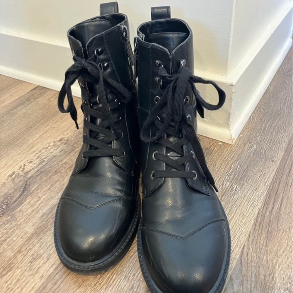 AEROSOLES Annie Black Lace-Up Combat Boots